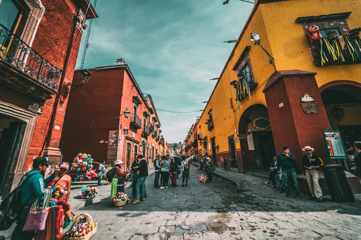 Mexico Temporary Resident Visa Guide for Property Buyers in 2026