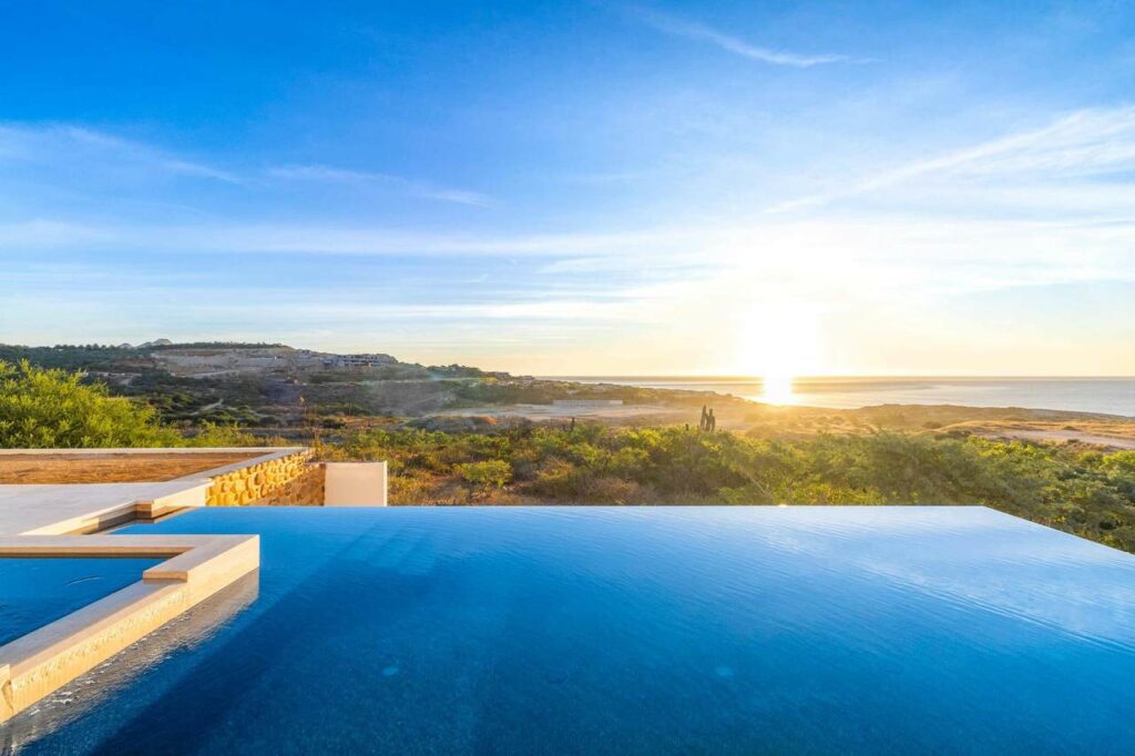 Luxury oceanfront property in Los Cabos
